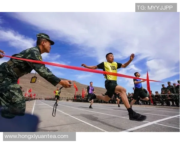 蝶泳技巧提升与体能训练相结合的全面训练方法与实践建议